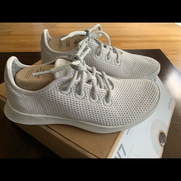 allbirds chalk tree runners